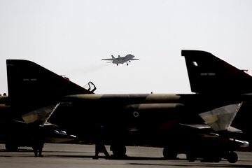 L'armée de l'air iranienne organise des exercices massifs