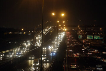 وضعیت ترافیک تهران پس از آغاز طرح تعطیلی صنوف از ساعت ۱۸