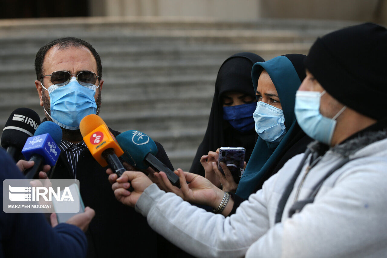 معاون پارلمانی رییس جمهوری: نگاه دولت به بیرون نقد غیرمنصفانه ای است