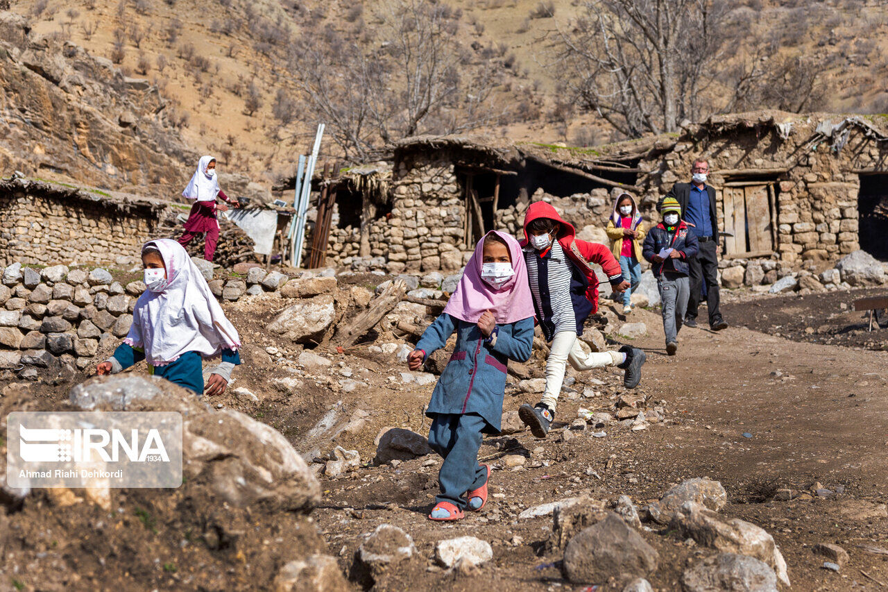 خانواده ها برای ثبت نام فرزندان خود در مدارس زودتر اقدام کنند