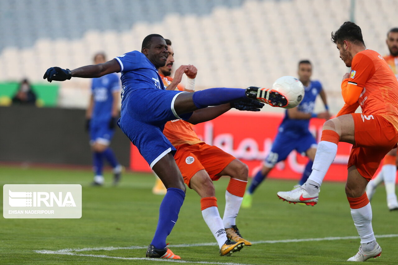 دیاباته غایب استقلال مقابل نساجی مازندران