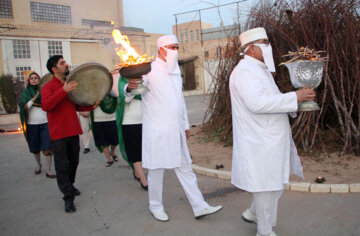 برگزاری جشن سده در یزد2