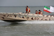 فیلم| رژه مرزبانان جنوب ایران در خلیج فارس