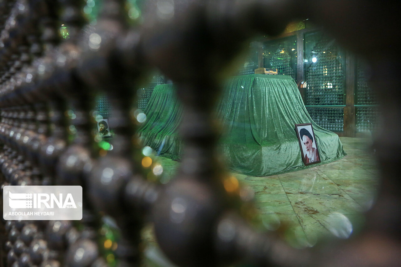 قشم در سالروز ارتحال امام خمینی (ره) غرق اندوه و ماتم است