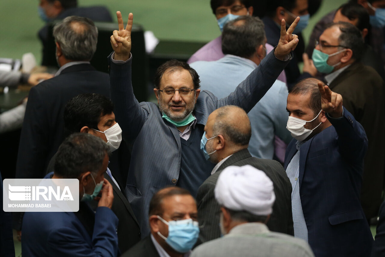 بیانیه ۱۶۰ نفر از نمایندگان مجلس در حمایت از تولید مرغ لاین آرین ایران