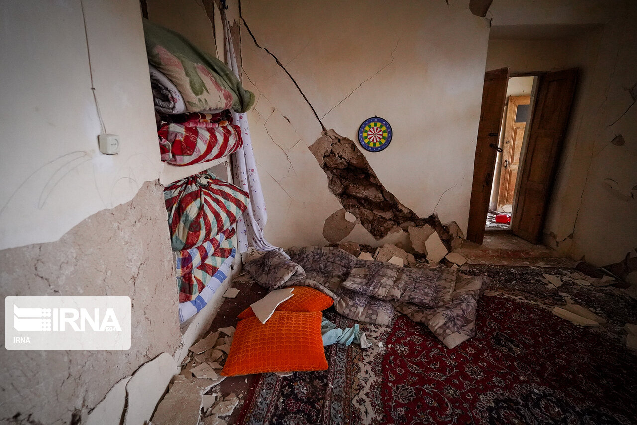 منزل ۲۷۴ بازنشسته کشوری در زلزله سی‌سخت خسارت دید 