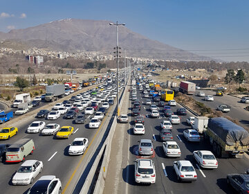 ترافیک نیمه‌سنگین در محور فیروزکوه و چالوس
