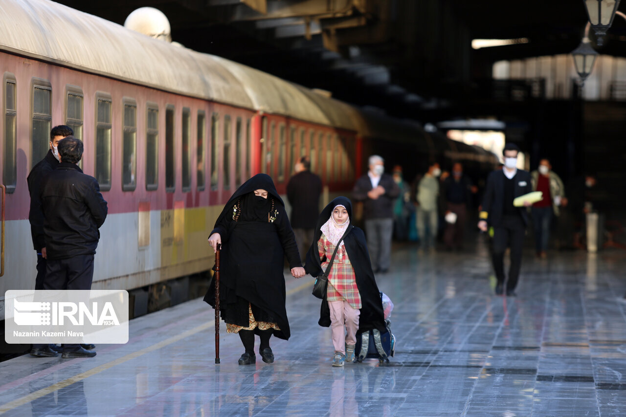 راه‌آهن قم سومین ایستگاه مسافری کشور در جابجایی مسافر است