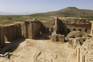 کاخ «اردشیر بابکان» یادگاری از دوران ساسانیان در فیروزآباد فارس