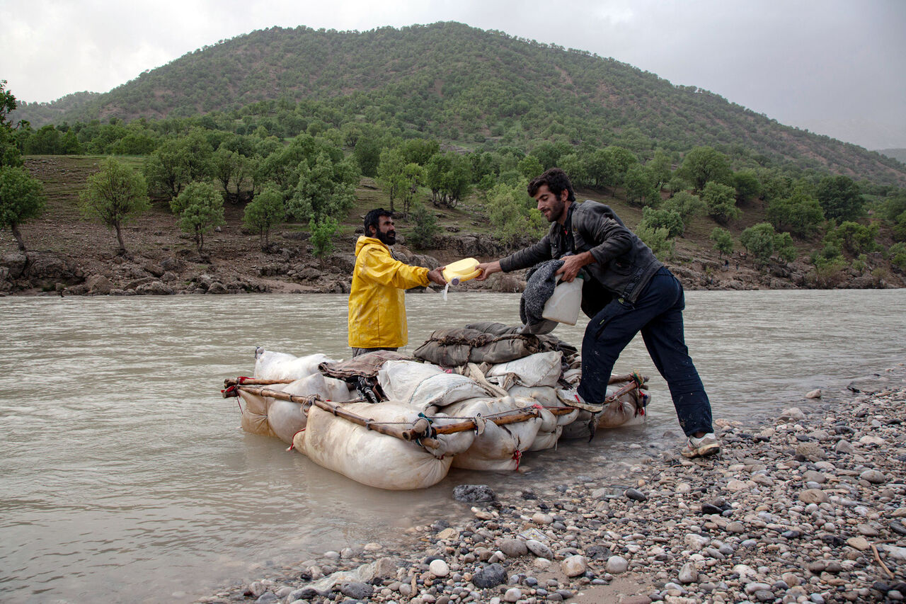 عملیات ساخت پُل ارتباطی روستای گزستان کوهرنگ اجرایی شد