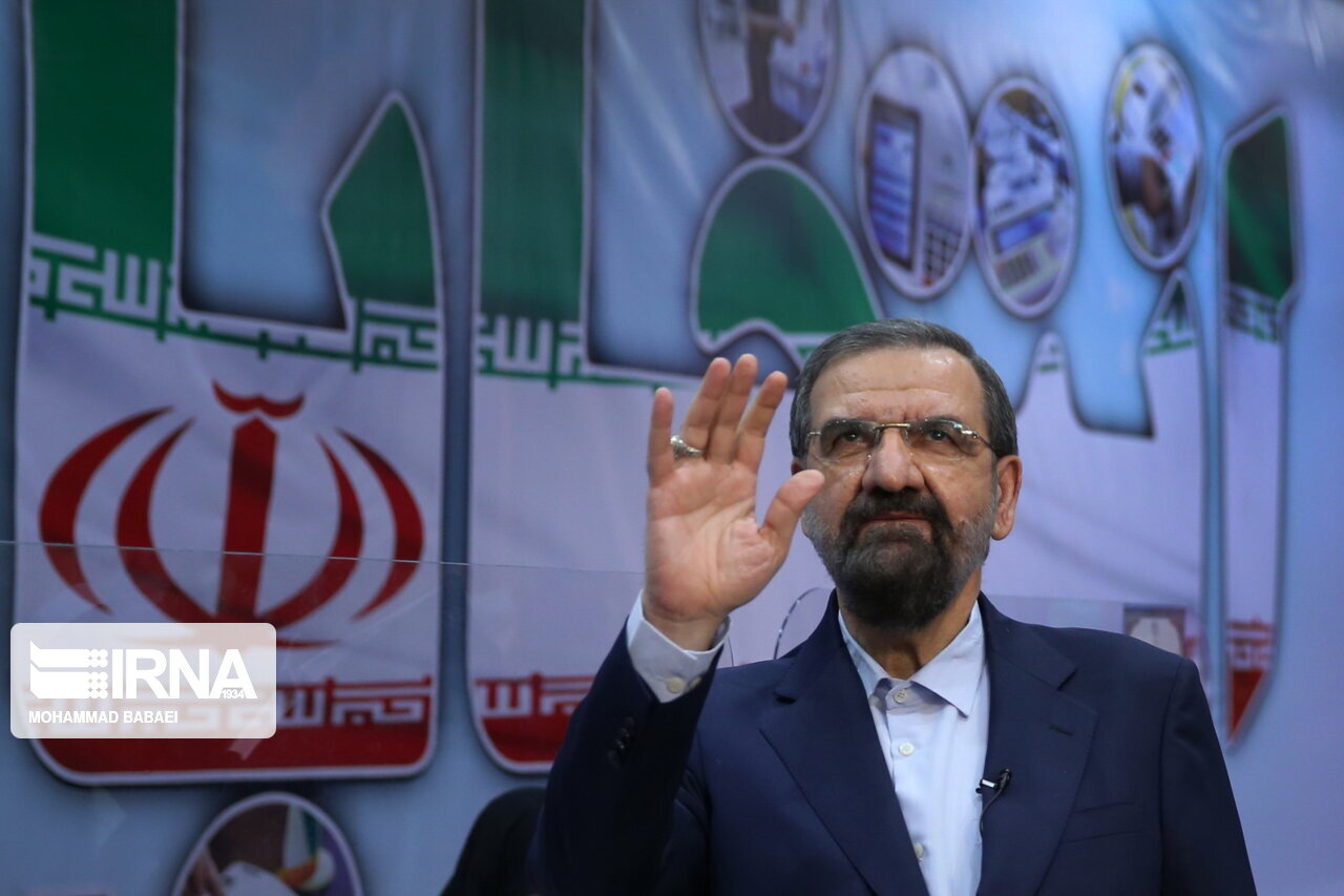 رضایی: تحریمها ۳۰ تا ۴۰ درصد در وضعیت اقتصاد کشور موثر است رضایی: تحریمها ۳۰ تا ۴۰ درصد در وضعیت اقتصاد کشور موثر است