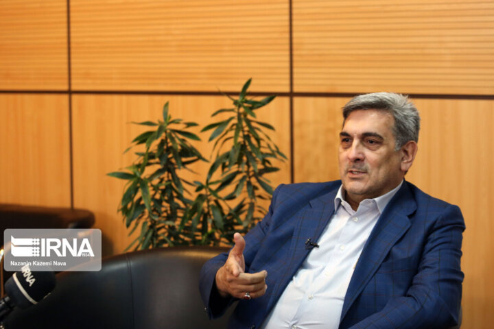 مشکلات تهران قابل رفع است/ بهرهگیری از خرد جمعی تخصصی در انتقال پایتخت