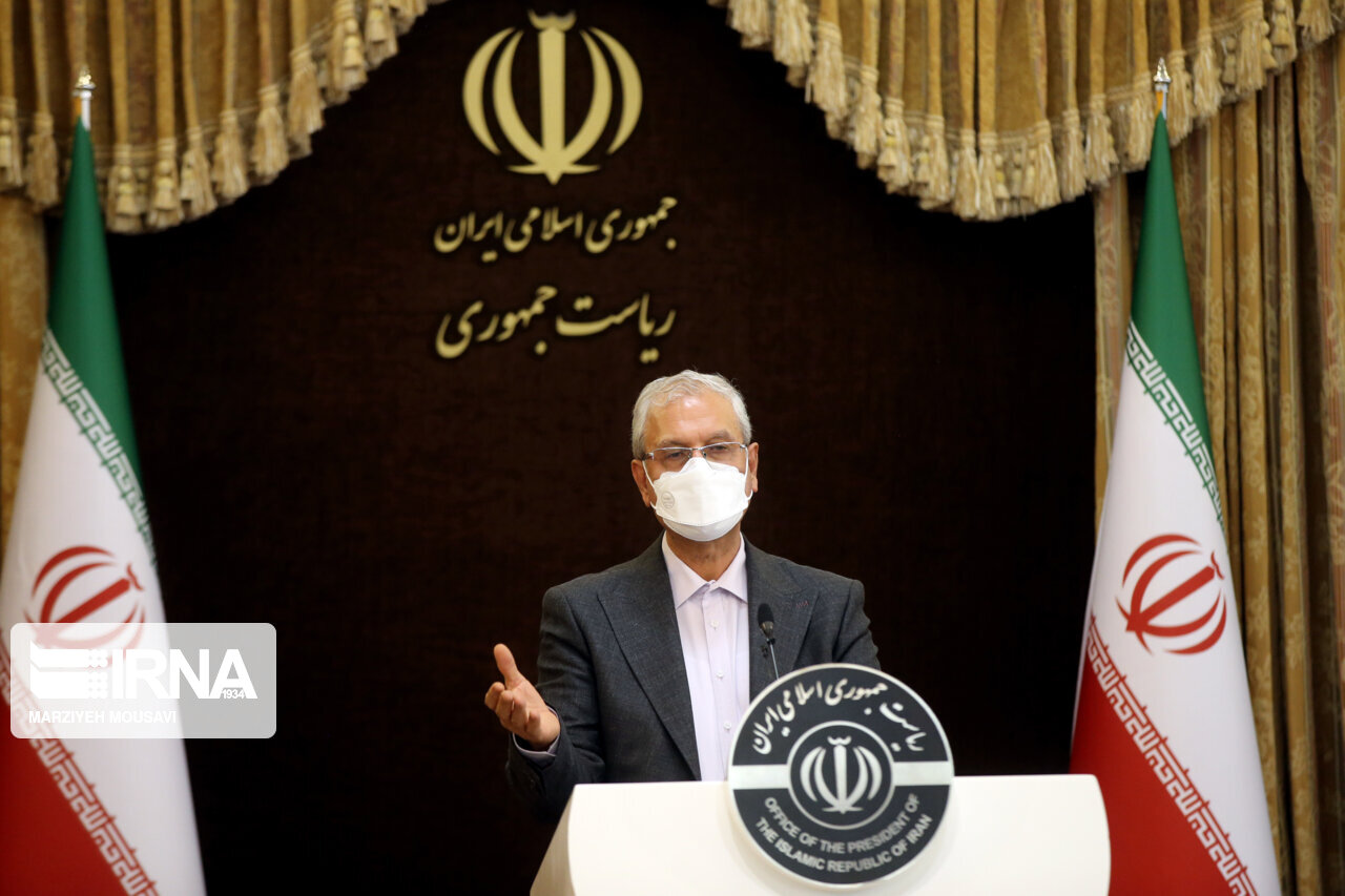 ربیعی: اجازه ندهیم روزنههای امید بسته شود ربیعی: اجازه ندهیم روزنههای امید بسته شود