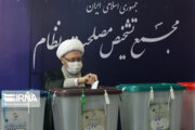آملی لاریجانی رأی خود را به صندوق انداخت 