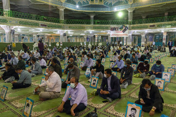 جشن پیروزی حجت‌الاسلام سید ابراهیم رئیسی منتخب سیزدهمین دوره انتخابات ریاست جمهوری عصر و شب شنبه در شهرکرد برگزار شد.