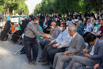 جشن پیروزی حجت‌الاسلام سید ابراهیم رئیسی منتخب سیزدهمین دوره انتخابات ریاست جمهوری عصر و شب شنبه در شهرکرد برگزار شد.