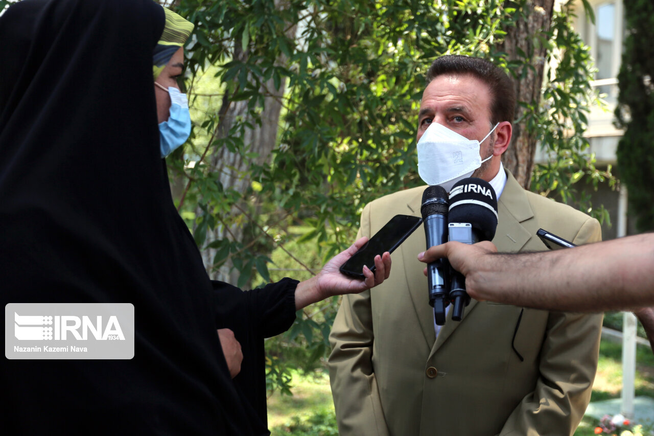 واعظی: استخراج رمزارز ممنوع و خلاف است واعظی: استخراج رمزارز ممنوع و خلاف است