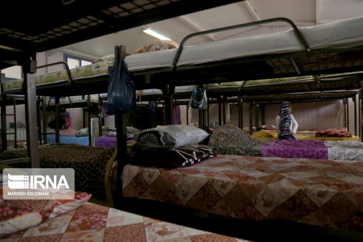 سوز مضاعف سرمای شبانه در زیر سقفهای کارتنی