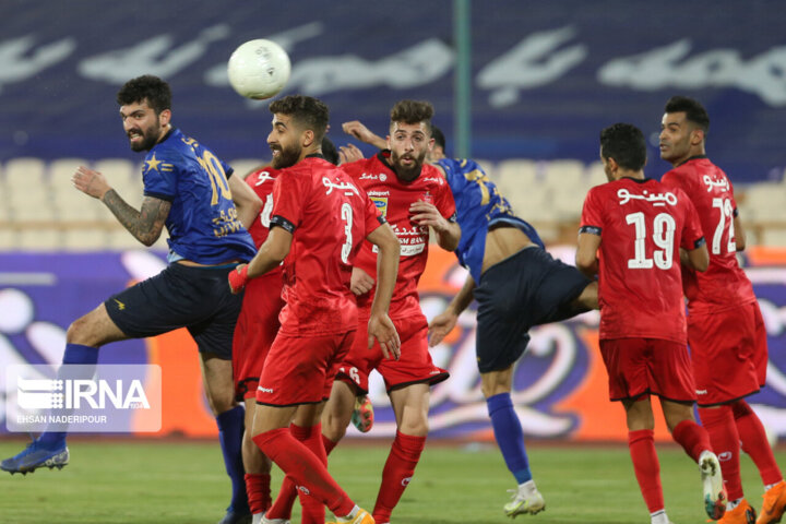 اخراج سرمربی اسبق استقلال در روز رونمایی از زمان شهرآورد پایتخت