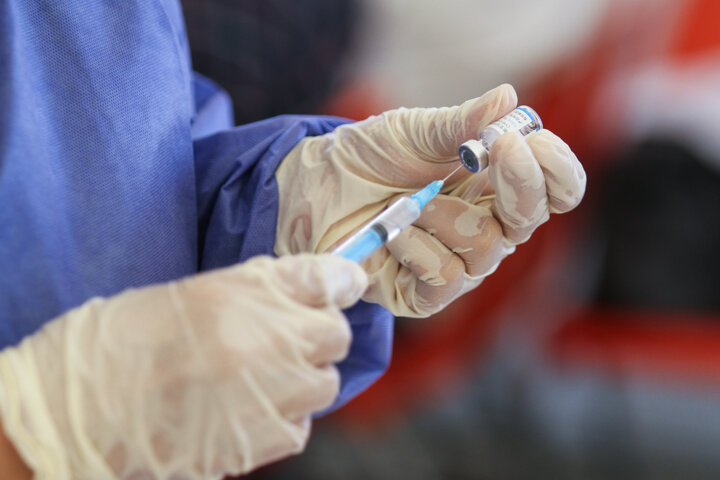 استاندار سمنان: تزریق دُز سوم واکسن کرونا جدی گرفته شود