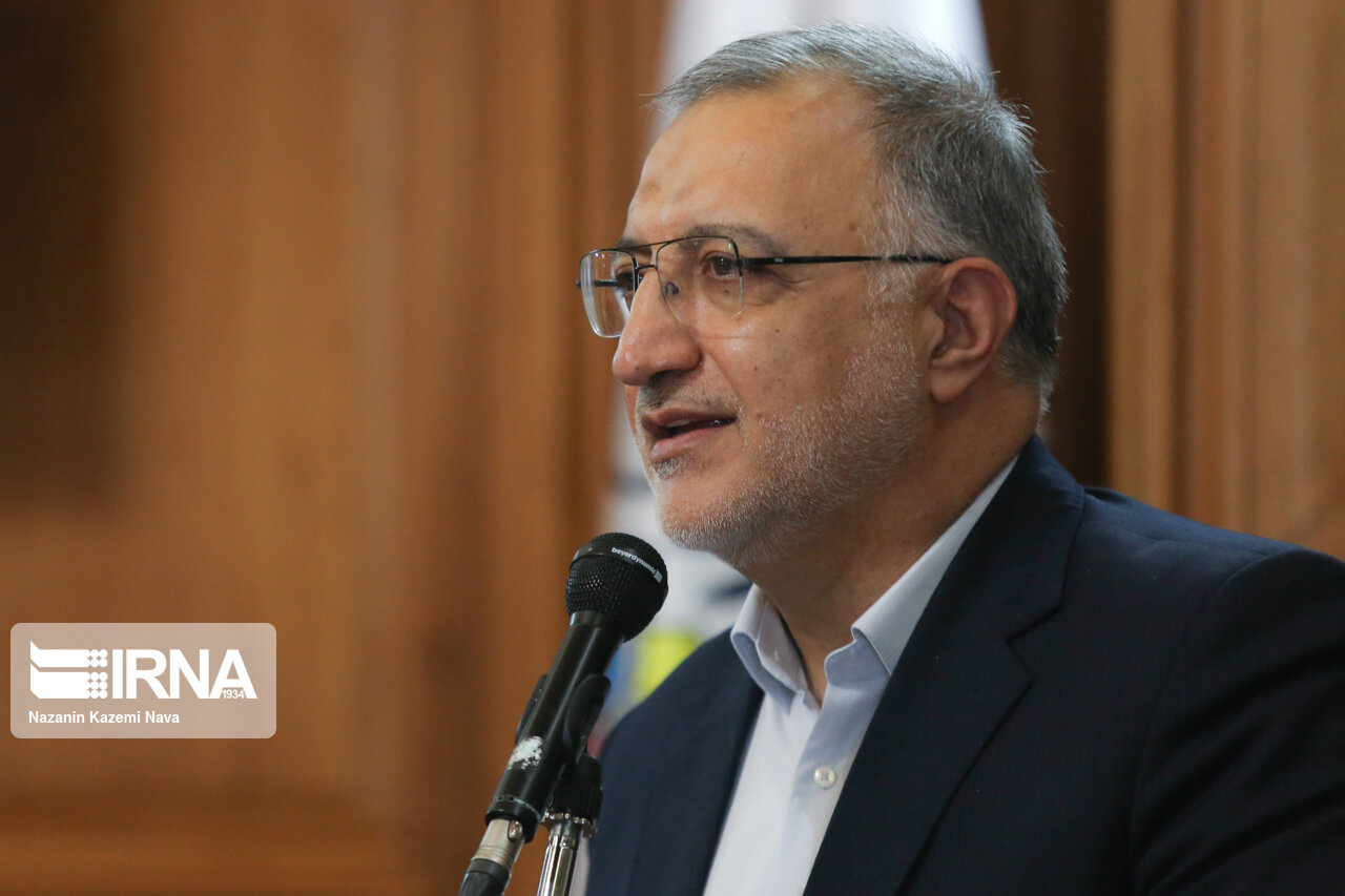 زاکانی: ظرفیت اتوبوسرانی 150 درصد افزایش می یابد / درخواست واردات 1000 دستگاه اتوبوس
