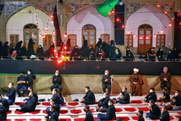 El pueblo zanyaní conmemora la segunda noche de Muharram