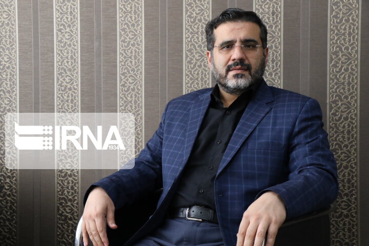 شاعر آیینی کشور: بودجه فرهنگ با وزارت اسماعیلی ارتقا مییابد شاعر آیینی کشور: بودجه فرهنگ با وزارت اسماعیلی ارتقا مییابد