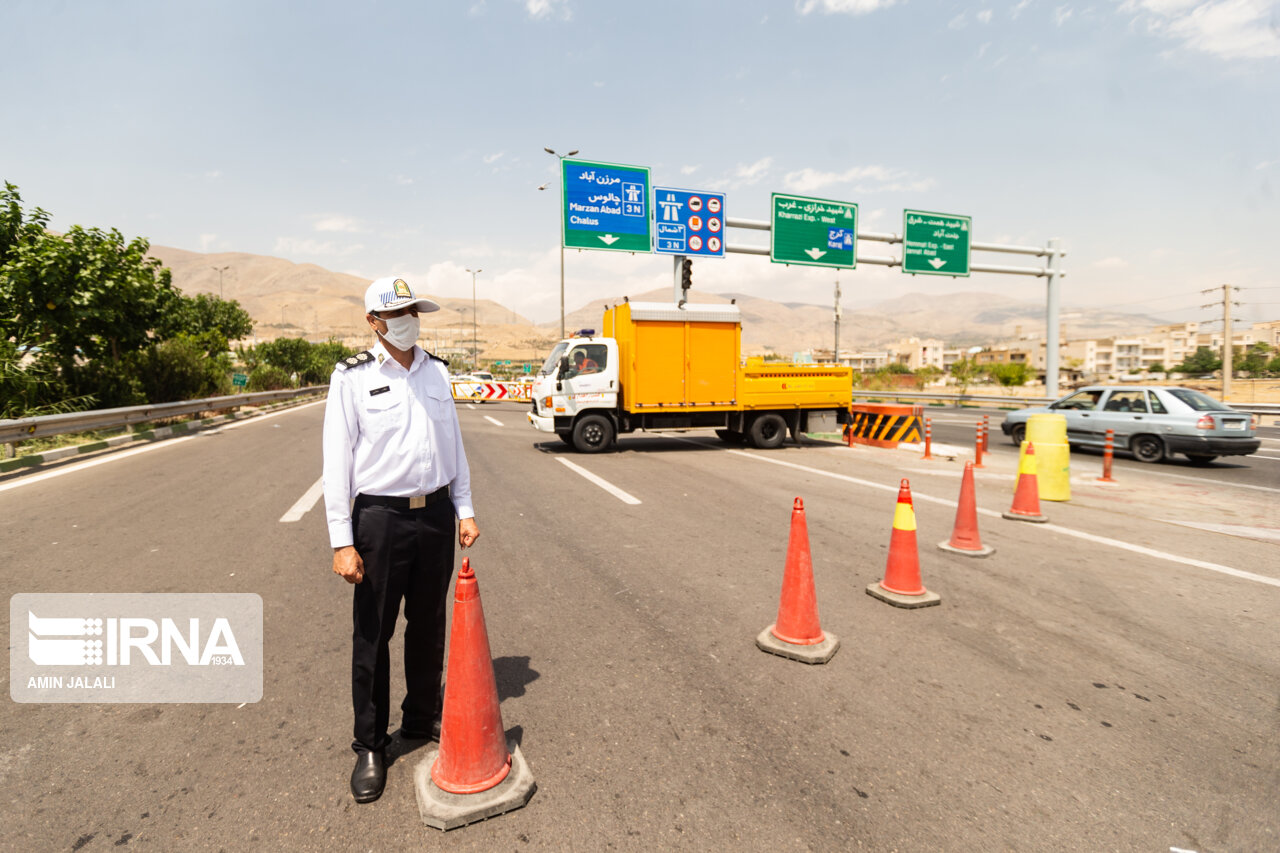 محدودیت تردد در بزرگراه امام علی(ع) به دلیل خرابی ۲ خودرو سنگین + فیلم