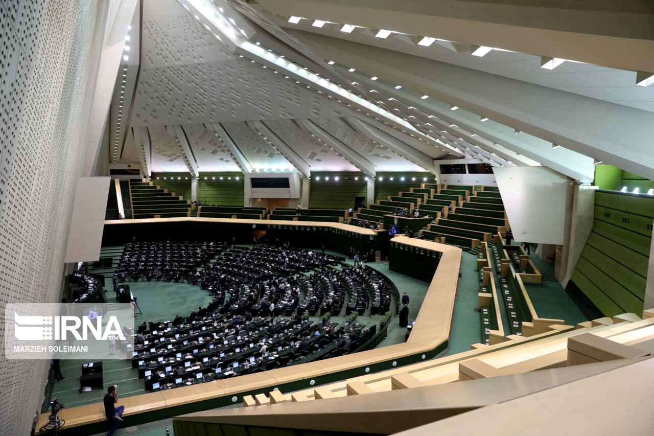 برنامههای وزیر پیشنهادی تعاون، کار، رفاه اجتماعی در کمیسیونهای مجلس بررسی میشود