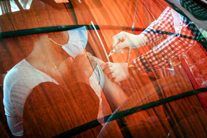 شتاب رشد اقتصادی در سایه گسترش واکسیناسیون کرونا