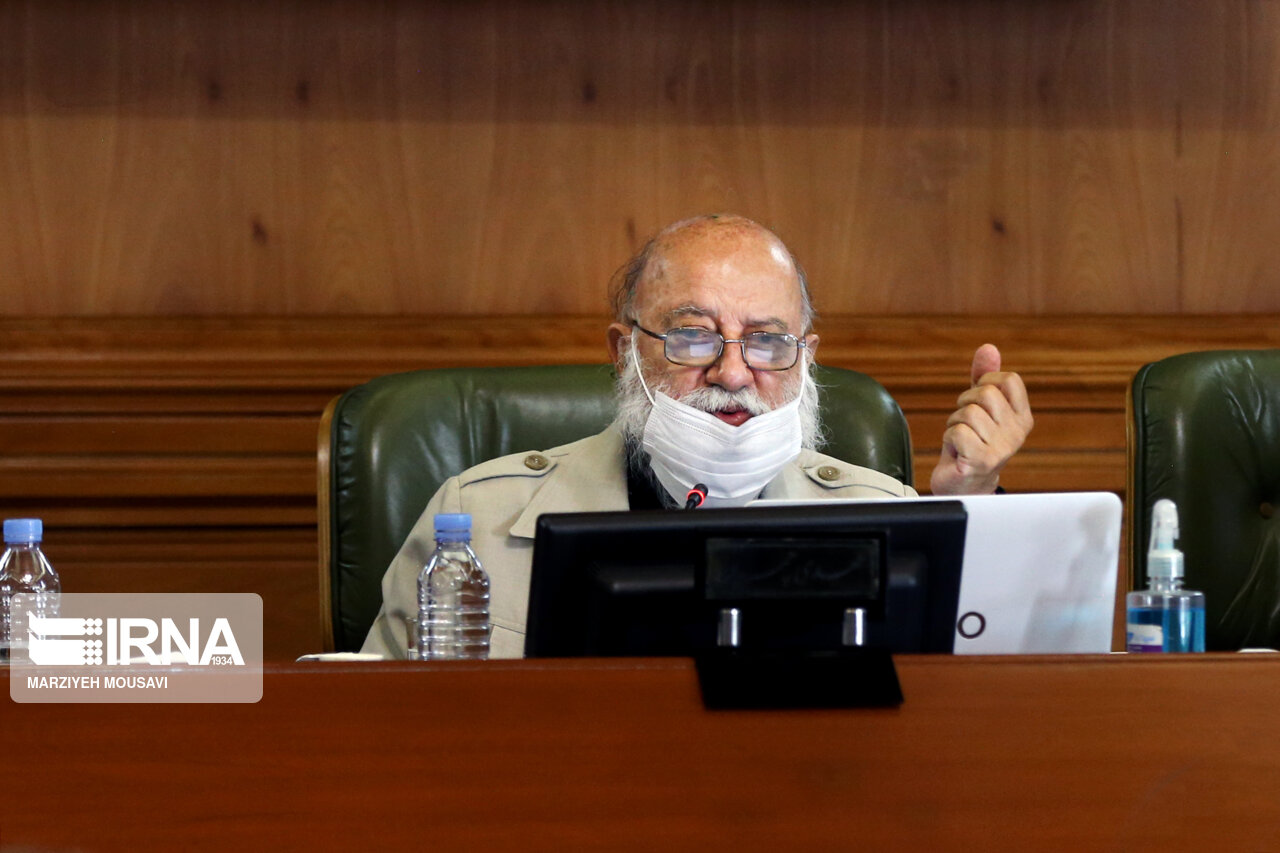 شهرداری به اندازه اعتباراتش در اربعین هزینه میکند / احتمال تعطیلی جلسه آتی شورا