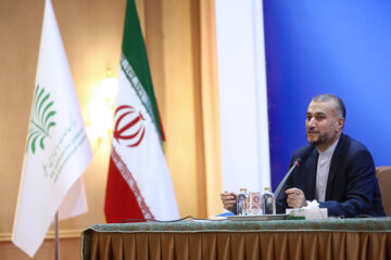 وزیران امور خارجه ده ها کشور روز ملی جمهوری اسلامی ایران را تبریک گفتند