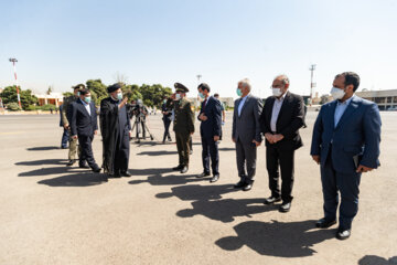 Cérémonie de départ du Président Raissi à l'aéroport de Mehrabad en visite d'État au Tadjikistan et pour participer au sommet de l'OCS