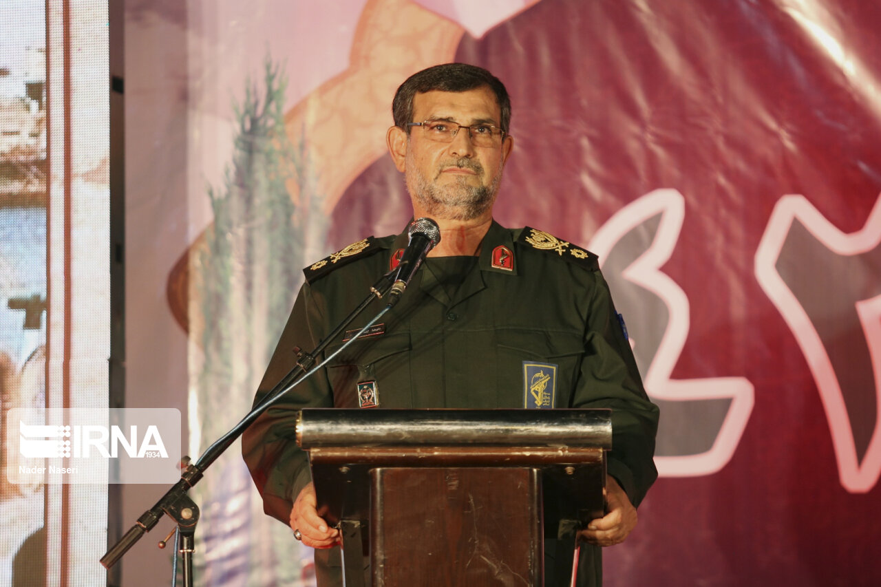 Kommandeur der IRGC-Marine: Die UAV-Landebahn auf dem schwimmenden Deck von Shahid Bagheri installiert