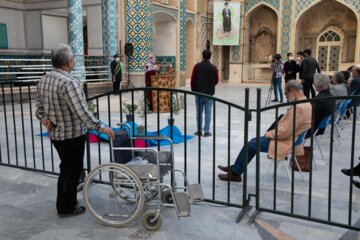 رونمایی از جدیدترین سنگ مزار سهراب سپهری