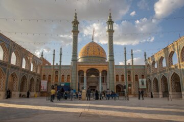 رونمایی از جدیدترین سنگ مزار سهراب سپهری