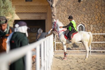 Competición de enduro ecuestre en Irán