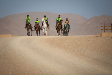 Competición de enduro ecuestre en Irán