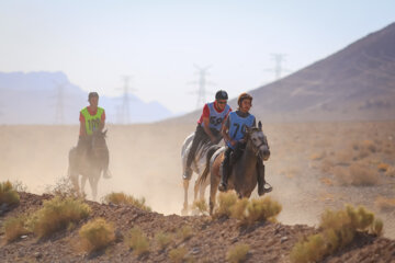 Competición de enduro ecuestre en Irán