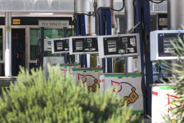 دولت برای حل ناترازی بنزین برنامه جامع ارائه می‌دهد