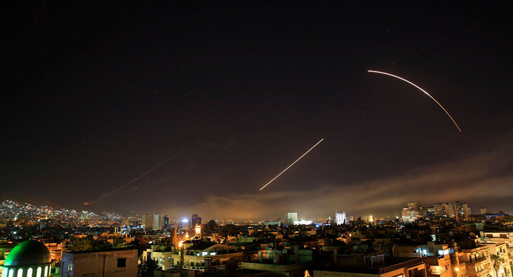 Suriye Ordusu Siyonist İsrail Rejiminin Şam’ın Güneyine Yaptığı Füze Saldırısını Püskürttü
