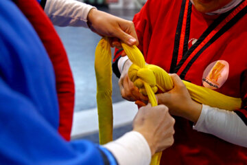 Campamento de entrenamiento del equipo femenino iraní de lucha Alysh en Teherán
