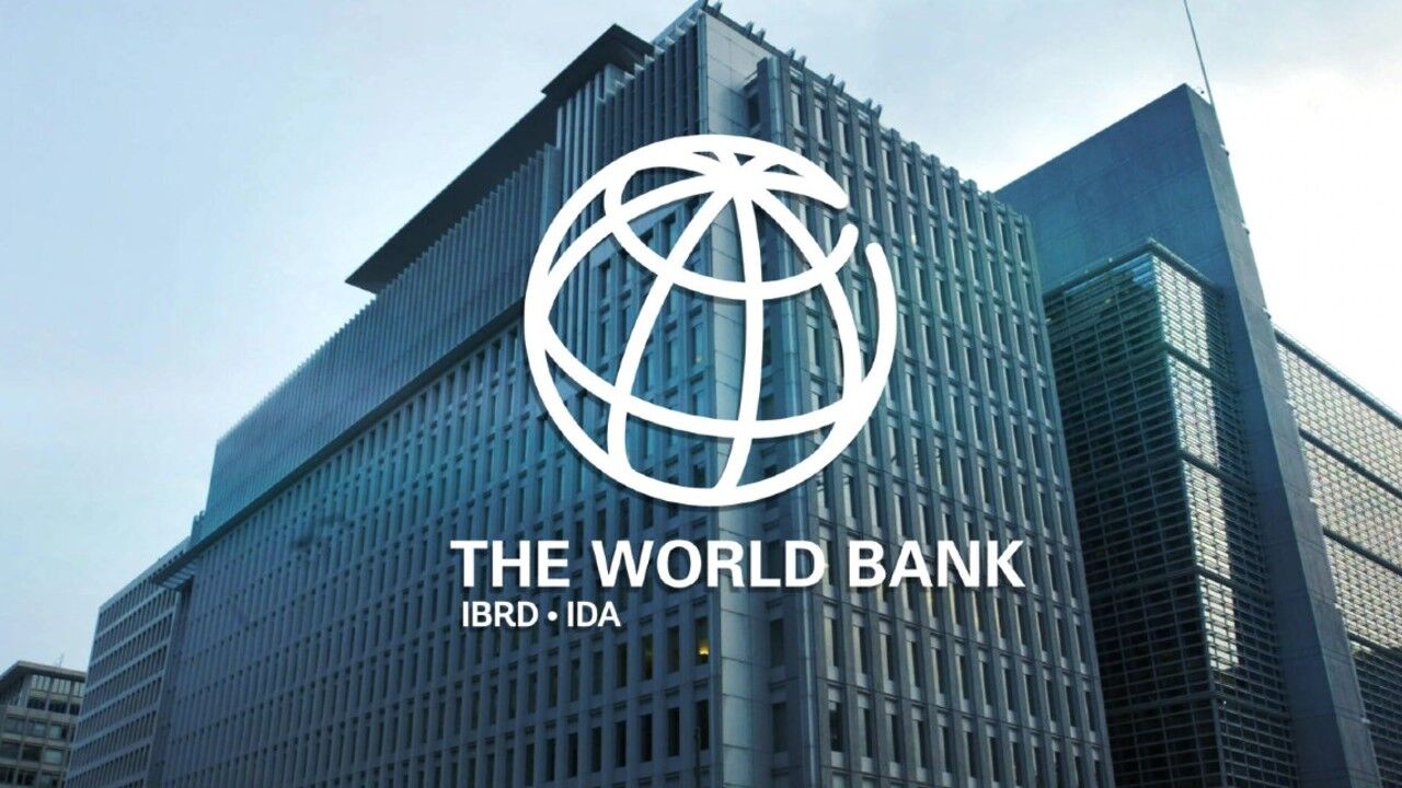 پیش‌بینی بانک جهانی از رشد ۳.۲ و تورم ۳۵.۳ درصدی اقتصاد ایران در ۱۴۰۳