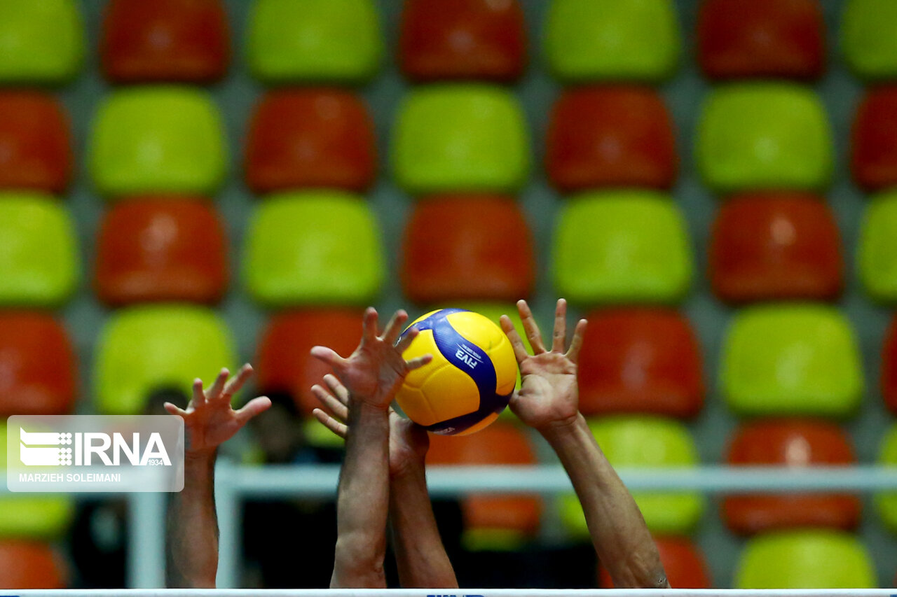 سروقامتان همدان روی نوار پیروزی در لیگ والیبال کشور سروقامتان همدان روی نوار پیروزی در لیگ والیبال کشور