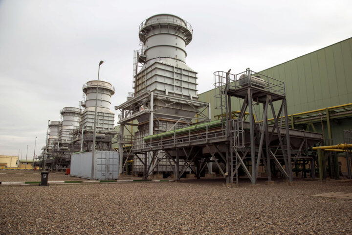 امکان کاهش ۳۰ درصدی مصرف برق در بخش خانگی وجود دارد/ صنعت مصرفکننده عمده برق کشور است