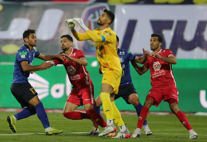 مصاف تفکرات یک خطی یحیی و فرهاد در قابل پیشبینیترین دربی 2