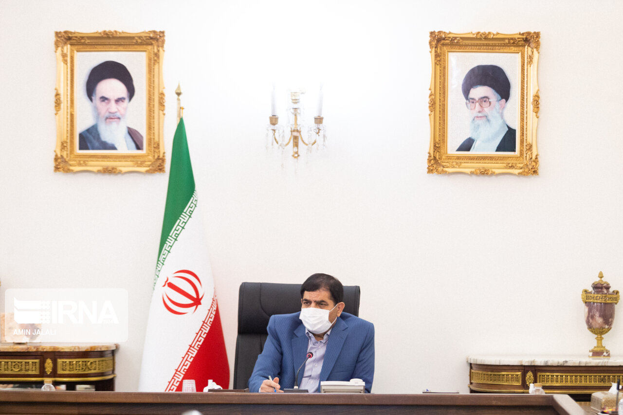 مخبر بر استفاده از توان تولیدی و حمایت از کالاهای ساخت ایران تاکید کرد