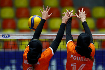 سمنان در لیگ دسته یک والیبال دختران نوجوان مقابل تهران متوقف شد