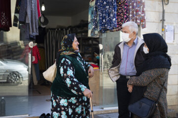 فروشگاه «خاله رحیمه» در منطقه گردشگری روستای زیارت قرار گرفته و به همین دلیل در  روزهای آخر هفته مشتری های بیشتری دارد.
 