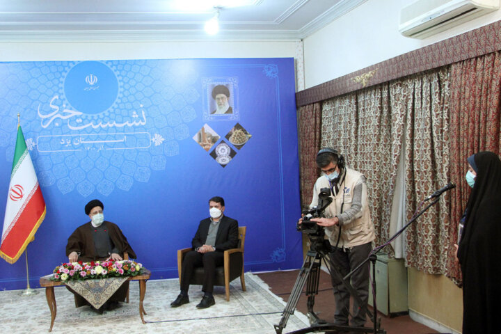 نشست خبری رئیس جمهور در پایان سفر به استان یزد
